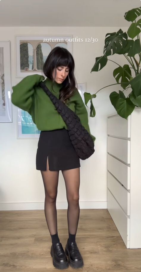 High Neck Sweater Outfit, Winter Shorts Outfits, Green Sweater Outfit, Winter Night Outfit, Sweater Over Dress, Cold Outfit, December Outfits, High Neck Jumper, Sweater Outfit