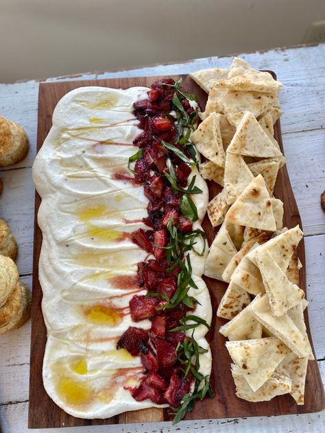 Delicious Whipped Feta Dip and Roasted Strawberries - The Flour Barn Homestead Feta Board, Balsamic Roasted Strawberries, Butter Boards, Whipped Feta Dip, Butter Board, Bagel Chips, Savoury Biscuits, Feta Recipes, Roasted Strawberries