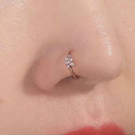 Nose Ring Aesthetic, Nose Piercing Ideas, Cute Nose Rings, Nose Ring Designs, Simplistic Jewelry, Rose Gold Nose Ring, Tiny Nose Studs, Nose Ring Jewelry, Gold Nose Ring