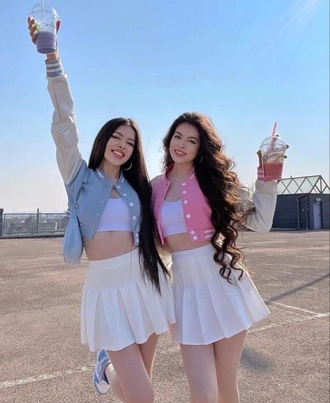 Thegstwins Outfit, Twinning Outfits Friends, Twining Outfits, Bff Outfits Matching, Bff Matching Outfits, To My Bestie, Twins Fashion, Co Ords Outfits, Bff Matching