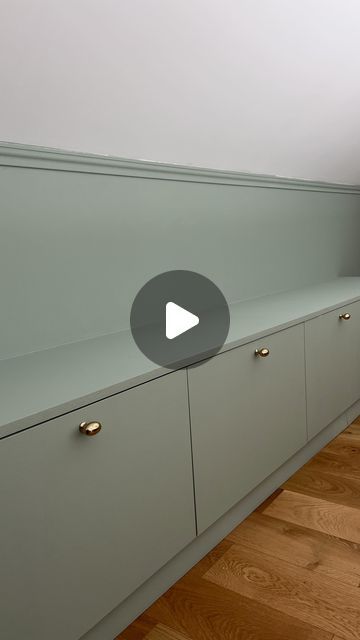 Alice on Instagram: "Day 5 of upgrading the guest bedroom - IKEA bench part 2!!! By far my most ambitious project so far, super happy with the result 🤩🤩 #ikeahack #bedroomdesign #interiordesign #homedecor #homerenovation #bedroomdesign #bedroommakeover" Diy Ikea Storage Bench, Gamlehult Ikea Hack, Banco Ikea Hack, Ikea Hack Storage Bench, Ikea Bench Storage, Ikea Smastad Bench, Ikea Hack Smastad, Smastad Bench Ikea Hack, Utaker Ikea Hack