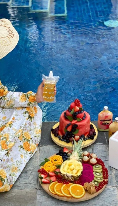 Cheap Backyard Wedding, Diy Eid Gifts, Outdoor Camping Kitchen, Fruit Platter Designs, Glamour Party, Health Fitness Food, Summer Picture Poses, Summer Birthday Party, Lemon Decor