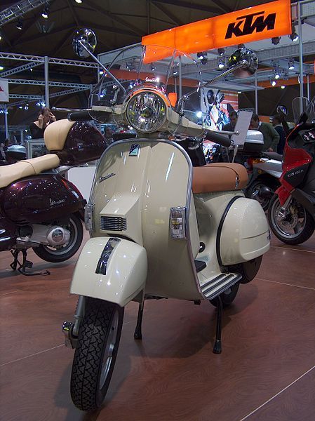 T5 Millennium from the PX series. The largeframe Vespa evolved into the PX range in the late 1970s. After production of the PX ceased, sales of the LML Star, an Indian-made copy of the PX, soared. Piaggio then reintroduced the PX 125 and 200 models in 2010. The smallframe evolved into the PK range in the early 1980s, although some vintage-styled smallframes were produced for the Japanese market as late as the mid-1990s Lml Vespa, Vespa 200, Vespa T5, Vespa Px 200, Vespa Px 150, Vespa Px 125, Vespa Smallframe, Piaggio Scooter, Vespa 150