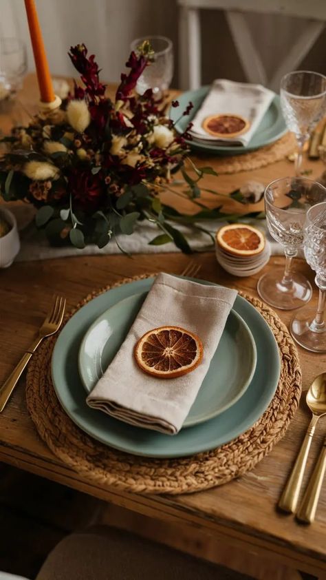 Tropical Thanksgiving Tablescapes, Dried Fruit Tablescape, Dried Orange Thanksgiving Table, October Table Decor, Thanksgiving Inspo Decor, Dried Oranges Table Decor, Dried Orange Slices Table Decor, Burnt Orange Tablescape, Thanksgiving Modern Table Settings