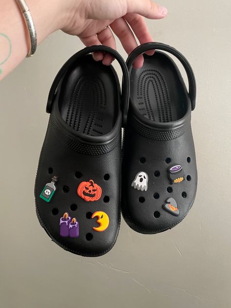 Croc Ideas Black, Customized Black Crocs, Goth Crocs, Crocs Halloween, Spooky Crocs Shoes, Halloween Crocs, Crocs With Jibbitz, Spooky Basket, Crocs Ideas