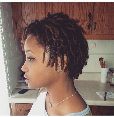 Starter locs, comb coils. If I start locs now, this wld be my exact length. Short Small Locs, Start Dreads, Locs Coils, Short Starter Locs, Start Locs, Locs Starter, Dreadlock Inspiration, Comb Coils, Short Dreadlocks Styles