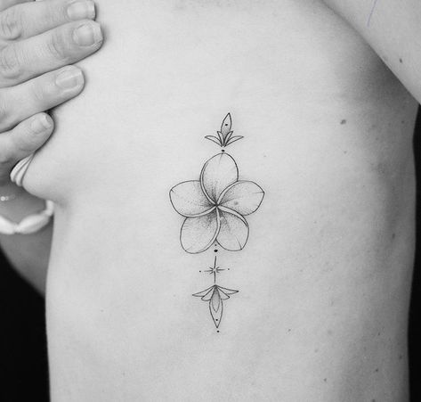 Bali Flowers Tattoo, Laos Flower Tattoo, Hawaiian Mother Daughter Tattoos, Fragipanni Flower Tattoo, Puakenikeni Flower Tattoo, Plumeria Tattoo Simple, Plumeria Spine Tattoo, Plumeria Fine Line Tattoo, Surgical Scar Tattoo Cover Up