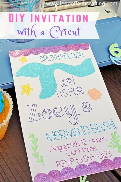 Learn how to use the draw and cut function to make cute invitations with your Cricut!  Using Cricut pens is an easy way to make mermaid invitations. Invitations Cricut, Cricut Pens, Cricut Invitations, Make Birthday Invitations, How To Make Invitations, Diy Birthday Invitations, Cricut Birthday, 21st Birthday Invitations, Mermaid Invitations