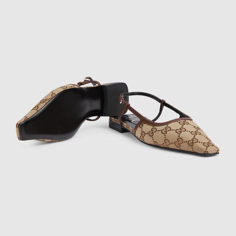 Shop the Women's GG slingback ballet flat in beige at GUCCI.COM. Enjoy Free Shipping and Complimentary Gift Wrapping. Flat Slingback Shoes, Strong Logo, Designer Ballet Flats, Flats For Women, Gucci Designer, Stunning Shoes, Slingback Shoes, Ballet Pumps, Pumps Flat