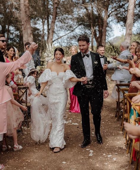 SARAH & JOSH ✨ Beautiful Sarah wore the Anouk gown by @preajames_bridal for her wedding @sonsampol in Majorca. Captured beautifully by @phoebejanephoto. Suppliers @jesslathanphotography @saussureevents @adiamore_floraldesign @preajames_bridal @alaperfectmakeup @enesencia_decora @celebrantmallorca @laflor.decatalina @velvetproductions.es Preajames Bridal, Majorca, Wedding Photography, Photography, On Instagram, How To Wear, Beauty, Quick Saves, Instagram