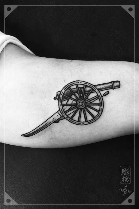 Canon Tattoo Canon Tattoo, Cannon Tattoo, Ken Street Fighter, Geometric Tattoos, Street Fighter, Flash Tattoo, Blackwork, Fish Tattoos, Jesus Fish Tattoo