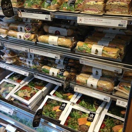 Salad Display, Restaurant Design Rustic, Sandwich Packaging, Italian Deli, Sandwich Bar, Restaurants In London, Party Food Buffet, Sushi Sandwich, Sandwich Shops