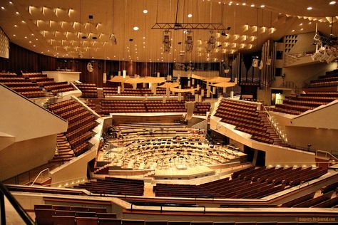 Berlin Philharmonic concert hall. Hans Scharoun Hans Scharoun, Cup Of Jo, West Berlin, True Homes, Chamber Music, Renzo Piano, Frank Gehry, Concert Hall, Music Concert