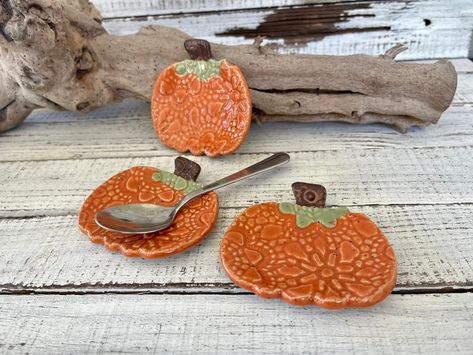 "Please allow 1-2 weeks to make plus shipping time This is for one pumpkin These are just so cool!   You can use them as a coffee spoon rest by your coffee pot, tea bag rest, jewelry dish, tea light/ votive candle holder, trinket dish and so much more Hand built with white speckled clay, textured with antique lace and glazed orange, brown and sage. Fired twice, highest firing to cone 6 making it really durable. Loves the dishwasher. each one is a little different.   SIZE~ approximately 3.5 inche Pottery Halloween, Shoe House, Autumn Diy, Halloween Clay, Speckled Clay, Weekend Crafts, House Studio, Spoon Rests, Ceramics Ideas