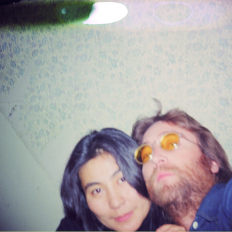 John & Yoko Plastic Ono Band book: photos of John Lennon and Yoko Ono Polaroid Selfie, John Lennon And Yoko Ono, Plastic Ono Band, John Lennon Yoko Ono, Beatles Girl, John Lennon And Yoko, Bug Boy, John Lennon Beatles, Beatles Pictures