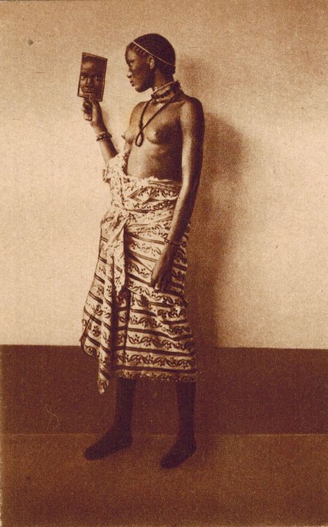 Beauty from German East Africa, 1910s German East Africa, Africa Vintage, East Africa, Historical Fashion, African Women, Vintage Postcards, Old Pictures, Flapper Dress, Art Drawings