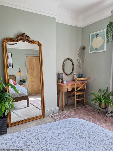 Bedroom Mirror Decor, Couples Living Room, Mirror Bedroom Decor, Mirror Decor Ideas, Hay Fever, Edwardian House, Beautiful Cabinet, Perfect Bedroom, Spare Room