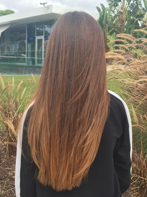 Ombre brown blonde hair Colored Locks, Brown Hair Cuts, Brown Hair Ideas, Hair Ideas Long, Brown Curls, Ombre Hair Blonde, Haircut Straight, Ombre Brown, Short Brown Hair