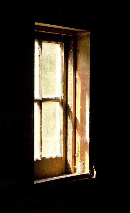 Hour Aesthetic, Light And Shadow Photography, Wisconsin Art, Shadow Photography, Window Light, Videos Youtube, Window View, Old Doors, A Level Art