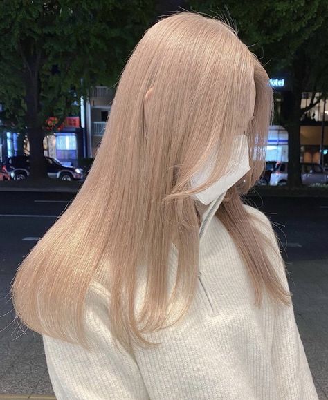 Blonde Hair Korean, Beige Hair Color, Beige Blonde Hair, Beige Hair, Korean Hair Color, Hair Color Streaks, Korean Hair, Light Blonde Hair, Hair Aesthetic