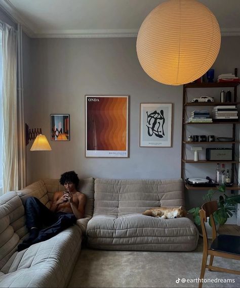 Cozy Clean Apartment Aesthetic, Sofa For Room, Living Minimalista, Nature Apartment, Boy Apartment, Creative Apartment, Smart Interior Design, Dream Apartment Decor, Future Apartment Decor