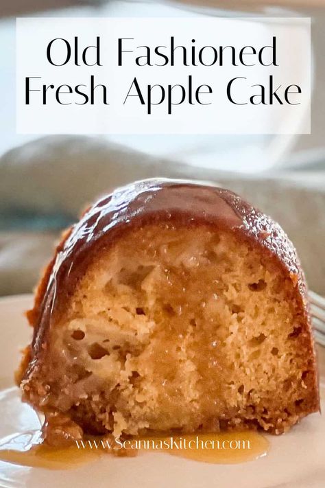 Fresh Apple Cake Recipe, Quesadilla Burgers, The Best Apple Crisp, Apple Muffins Healthy, Apple Crisp Topping, Baking Chart, Crisp Topping, Bourbon Caramel, Apple Muffin Recipes