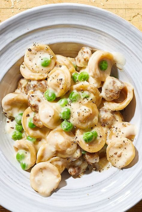 This quick and easy creamy one pot orecchiette pasta recipe incorporates sausage and peas to create the ultimate comfort food meets weeknight dinner recipe. #weeknightdinners #weeknightdinnerrecipes #weeknightdinnerideas #dinnerideas #healthydinnerideas #healthydinnerrecipes Creamy Orchiette Pasta Recipes, Orechetti Recipies, Orchiette Pasta Recipes Dinners, Sausage And Peas Pasta, Orcchettie Pasta With Sausage, Pasta And Peas, Orchetta Pasta Recipes, Orichette Pasta Recipes, Orrechiette Recipes