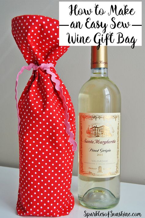 You've got the perfect bottle of wine for a hostess gift, but now what?? Learn how to make an easy sew wine gift bag in just minutes!   #sponsored #SantaMargherita Fabric Wine Bottle Bag, Wine Bag Pattern, Holiday Hand Towels, Wine Bottle Gift Bag, Dinner Host, Wine Gift Baskets, Wine Bottle Gift, Wine Bottle Bag, Wine Bottle Covers