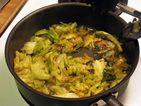 sriracha cabbage Sauteed Cabbage, Braised Cabbage, Sweet Cooking, Easy Asian Recipes, New Jobs, Life Kitchen, Cabbage Recipes, Cooking Together, Asian Cooking