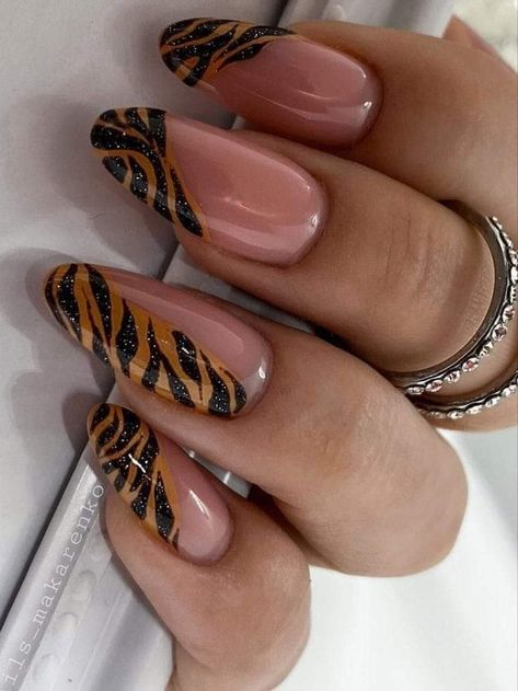 Cute February Nails, Tiger Nail Art, Gold Gel Nails, Tiger Nails, Cheetah Print Nails, Animal Print Nails Art, Manicure Nail Designs, February Nails, Summery Nails