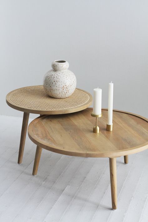 A&c Homestore, Table Designs Ideas, Center Table Decoration, Glass Center Table, Scandi Coffee Table, Coffee Table Boho, Boho Coffee Table, Living Room Center Table, Coffee Table Designs