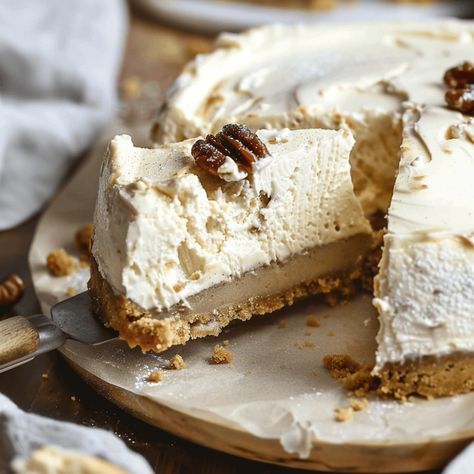 Vanilla Bean Brown Butter Cheesecake - Recipes, Tasks & Tools Brown Butter Cheesecake, Vanilla Bean Cheesecake, Cheese All, Oreo Cream, Butter Crust, Dump Cakes, Butter Cheese, Crunchy Pecans, Types Of Cakes