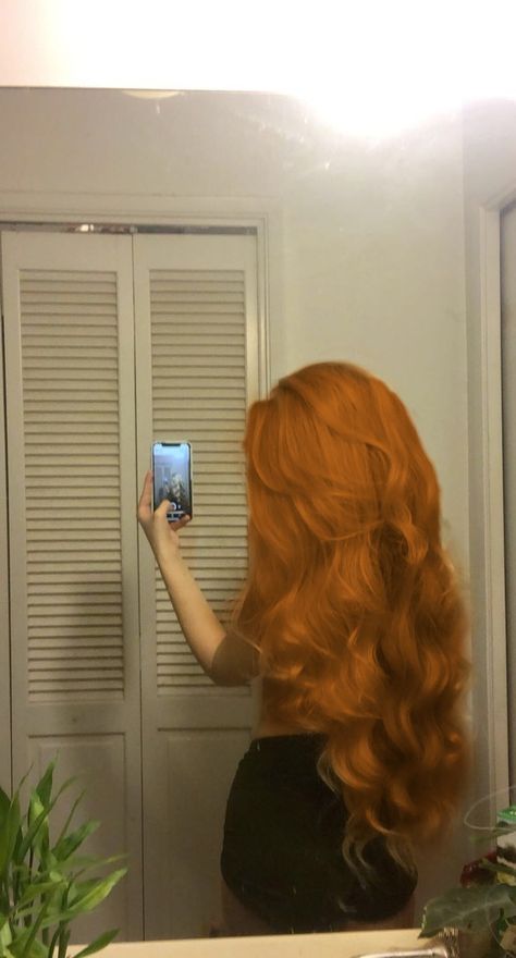 Long Curly Orange Hair, Ginger Hair Inspo Color, Long Ginger Hair Aesthetic, Curly Ginger Hair Aesthetic, Winter Ginger Hair, Ginger Hair Outfits Style, Long Red Hair Aesthetic, Ginger Hair Aesthetic Girl, Outfits For Gingers