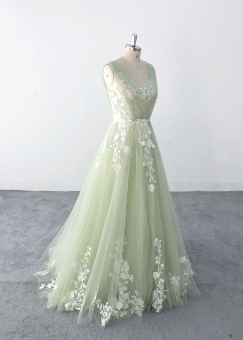 Sweet 16 Party Dresses, Sage Green Wedding Dress, Dusty Wedding, Sweet 16 Party Dress, Green Wedding Dress, Light Wedding Dress, Dresses Sweet 16, Light Wedding Dresses, Wedding Dress Romantic