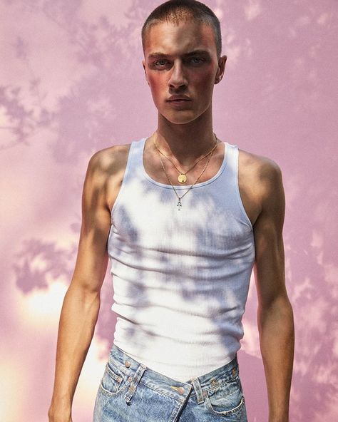 Lucky Blue Smith Buzzcut, Blue Smith, Male Pose, Lucky Blue Smith, Pose Model, Male Pose Reference, Lucky Blue, Jersey Boys, Art Department