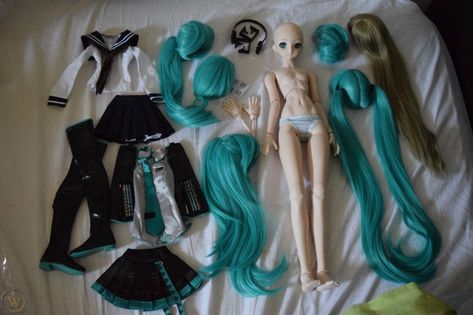 VOLKS Dollfie Dream DD Hatsune Miku Doll BJD Anime Vocaloid 1/3 Scale + extras | #1854460648 Miku Bjd Doll, Creepy Miku Doll, Dollfie Dream Miku, Dollfie Dream Dolls, Hatsune Miku Doll, Miku Doll, Another Misaki, Bjd Anime, Dollfie Dream