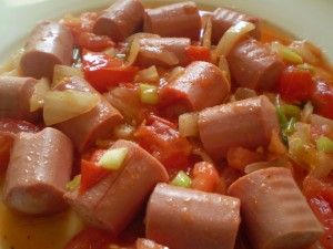 Caribbean Vienna sausages to compliment your eggs at breakfast. Brown Sugar Sausage, Weenie Recipes, Vienna Sausages, Sausages Recipe, Trinidadian Recipes, Bariatric Meals, Spam Recipes, Pantry Meals, Vienna Sausage