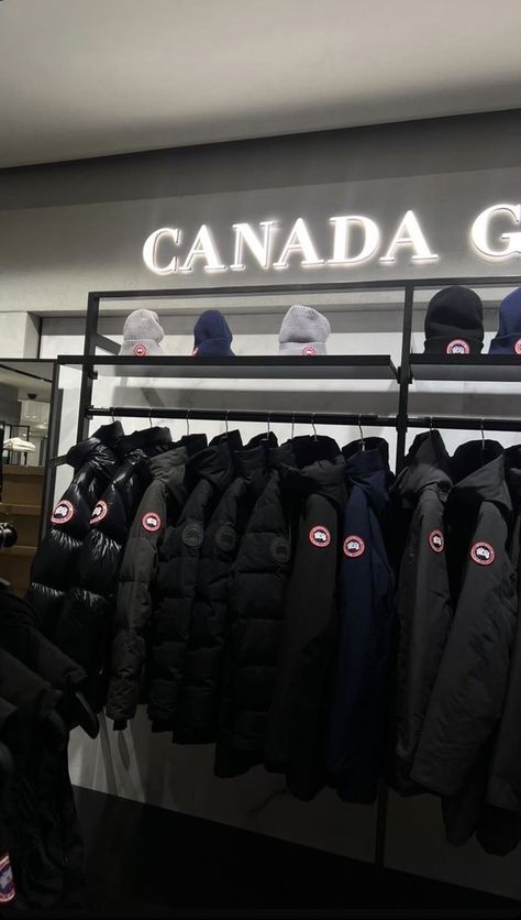 Canada Goose Aesthetic, Canada Goose Coat, Canada Goose Logo, Drip Outfit Men, Aesthetic Life, Hype Shoes, Money And Happiness, Future Life, Canada Goose