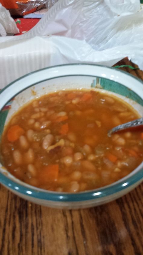 Bean With Bacon Soup, Canning Soup Recipes, Canning Beans, Canned Bacon, Bacon Soup Recipes, Soup For Lunch, Navy Bean Soup, Bean And Bacon Soup, 15 Bean Soup