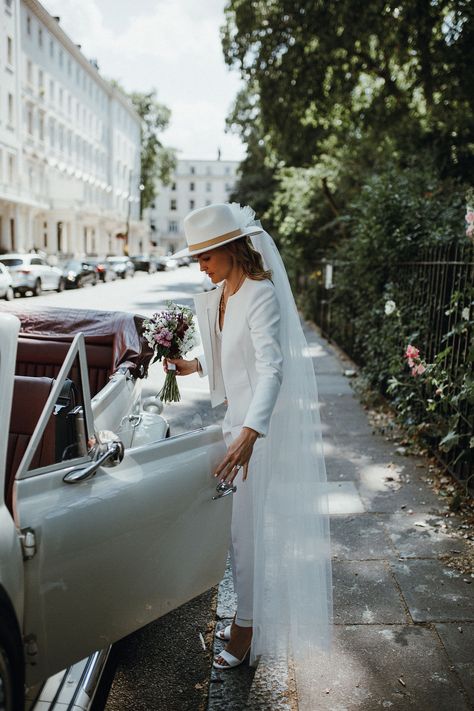 A Hugo Boss Suit, White Fedora + Veil for a Very Modern + Intimate London Wedding at Chelsea Old Town Hall | Love My Dress® UK Wedding Blog + Wedding Directory Dresses 70s, White Fedora, Hugo Boss Suit, Suit White, Drawing Fashion, City Hall Wedding, Fashion Articles, Courthouse Wedding, Civil Wedding