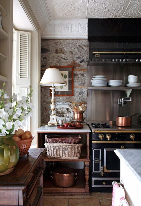 French Country Kitchen Designs, Country Kitchen Designs, French Country Kitchens, Ivy House, Country Kitchen Decor, French Country Kitchen, English Country House, Country Style Homes, Cottage Kitchen