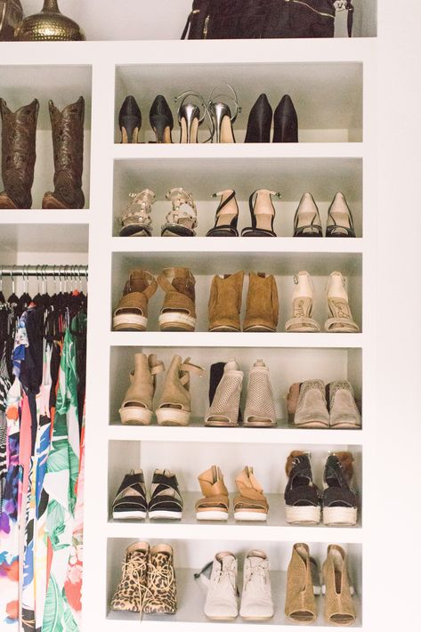 This design showcases a variety of storage options for heels, boots, and everyday shoes, making it easy to find your perfect pair. Perfect for a luxury closet setup that maximizes space and style. Save this pin for closet organization inspiration!  shoe closet organization, custom shoe storage, luxury closet design, built-in shoe shelves, organized footwear ideas, closet organization tips, stylish closet storage solutions Shoe Closet Design, Shoe Storage Luxury, Custom Shoe Storage, Shoe Closet Organization, Closet Storage Solutions, Footwear Ideas, Closet Organization Tips, Stylish Closet, Ideas Closet