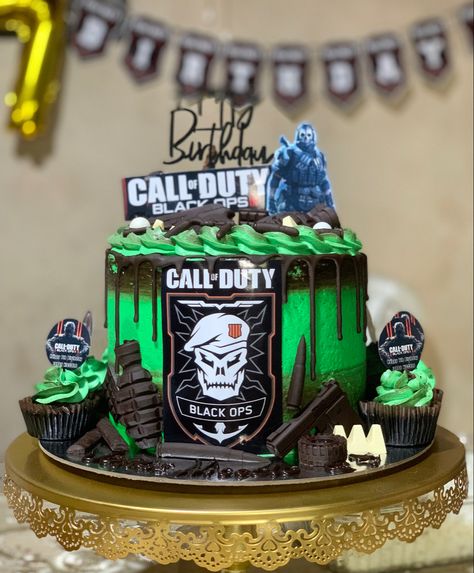 Call Of Duty Modern Warfare Cake, Call Of Duty Birthday Party Cake, Call Of Duty Cake Design, Black Ops Cake, Call Of Duty Birthday Cake, Call Of Duty Birthday Party, Charizard Cake, Call Of Duty Cake, Army Birthday Cakes