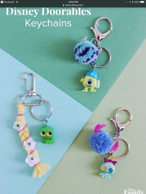 Disney Crafts For Adults, Disney Keychain, Disney Diy Crafts, Disneyland Birthday, Disney Doorables, Fish Extender Gifts, Fun Crafts To Do, Family Diy, Disney Addict