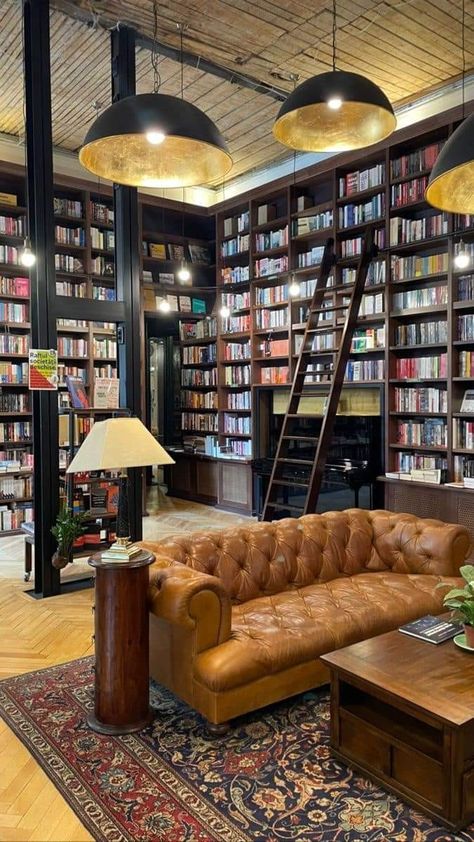 Aesthetic Bookstore, Bookshop Café, Bookstore Design, Library Cafe, Bookstore Cafe, Cozy Coffee Shop, Dream Library, Old Library, Library Aesthetic