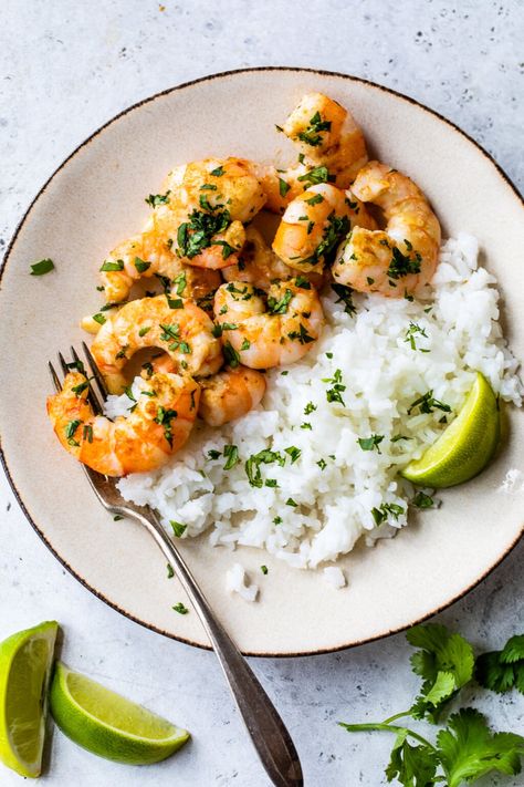 Quick and easy, Cilantro Lime Shrimp is bursting with flavor – and it takes just minutes to make! #shrimp #dinner #quick #easyrecipes #healthyrecipes #dinner #wieghtwatcherrecipes Costco Cilantro Lime Shrimp Recipe, Costco Cilantro Lime Shrimp, Cilantro Shrimp, Roast Cauliflower, Cilantro Lime Shrimp, Dinner Quick, Dinner Rotation, Shrimp Dinner, Lime Shrimp