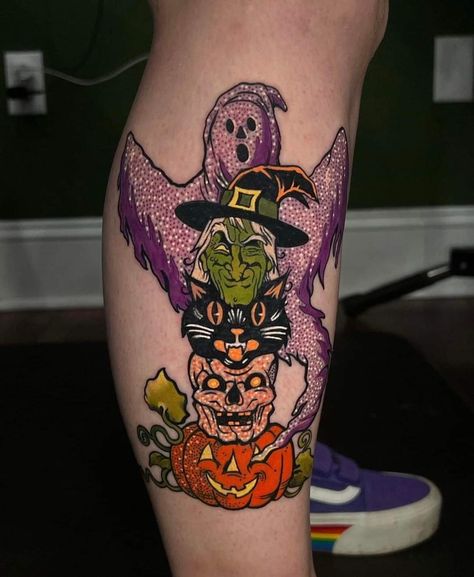 90s Halloween Tattoo, Spooky Forearm Tattoo, Pumpkin Head Tattoo, Halloween Tattoo Sleeve, Vintage Halloween Tattoos, Funky Tattoo Ideas, American Trad Tattoo, Fall Tattoo Ideas, Trad Tattoo Ideas