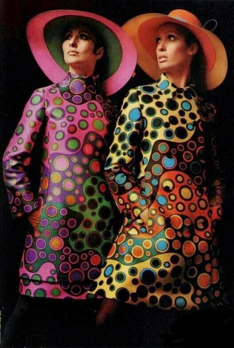 Jeane Lanvin 1968 70s Mode, Vintage Fashion 1960s, Colorful Clothing, 1960 Fashion, 60s 70s Fashion, Fashion 1960s, Jeanne Lanvin, Sixties Fashion, Look Retro