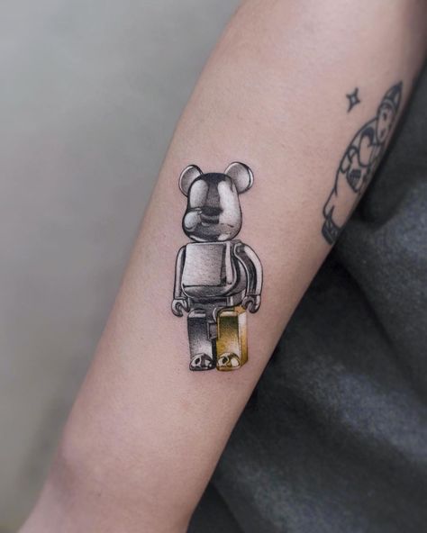 Special Tattoo Design, Tattoo Balloon, Silver Tattoo Ink, Contrast Tattoo, Gold Tattoo Ink, Lego Tattoo, Voll Arm-tattoos, Special Tattoo, Metallic Tattoo