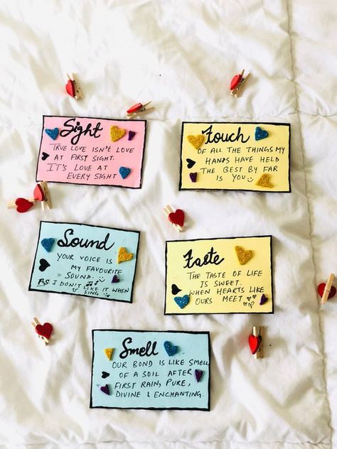 Aniversary Craft Ideas, Anniversary Box Ideas, Love Box For Boyfriend, Creative Gifts For Boyfriend Diy, 5 Senses Gift For Boyfriend, Small Gifts For Boyfriend, Steam Card, 5 Senses Gift, Gift Box Idea